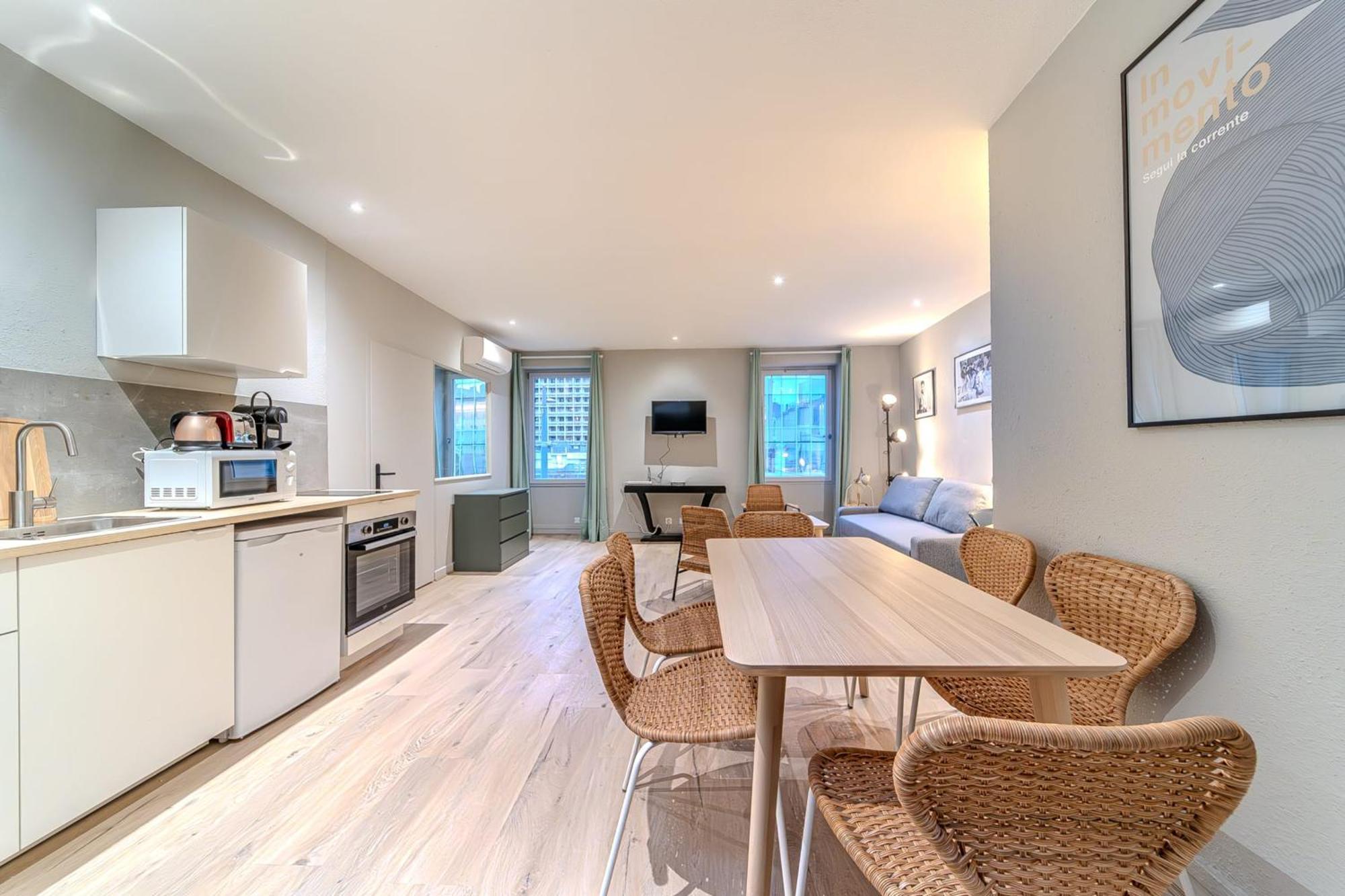 Charming 1-Bedroom Apartment Across From Halles Paul Bocuse & Part-Dieu ليون المظهر الخارجي الصورة
